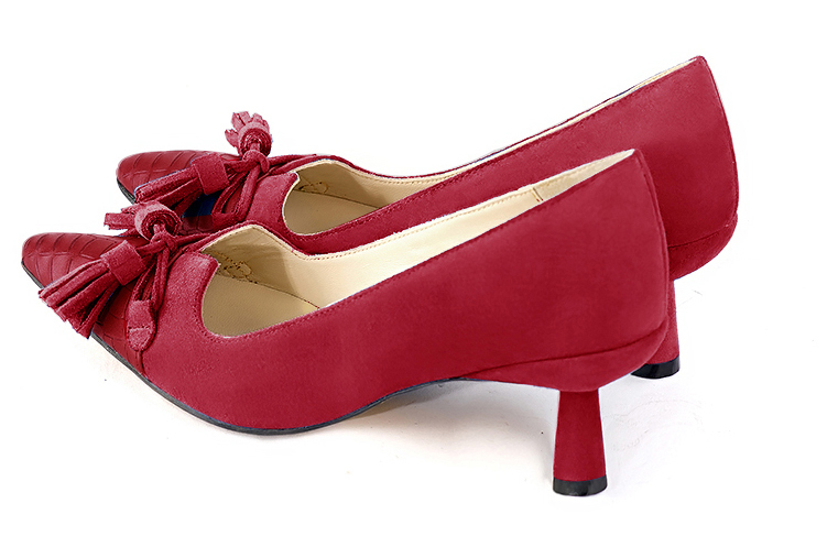 Cardinal red women's dress pumps, with a knot on the front. Tapered toe. Medium spool heels. Rear view - Florence KOOIJMAN